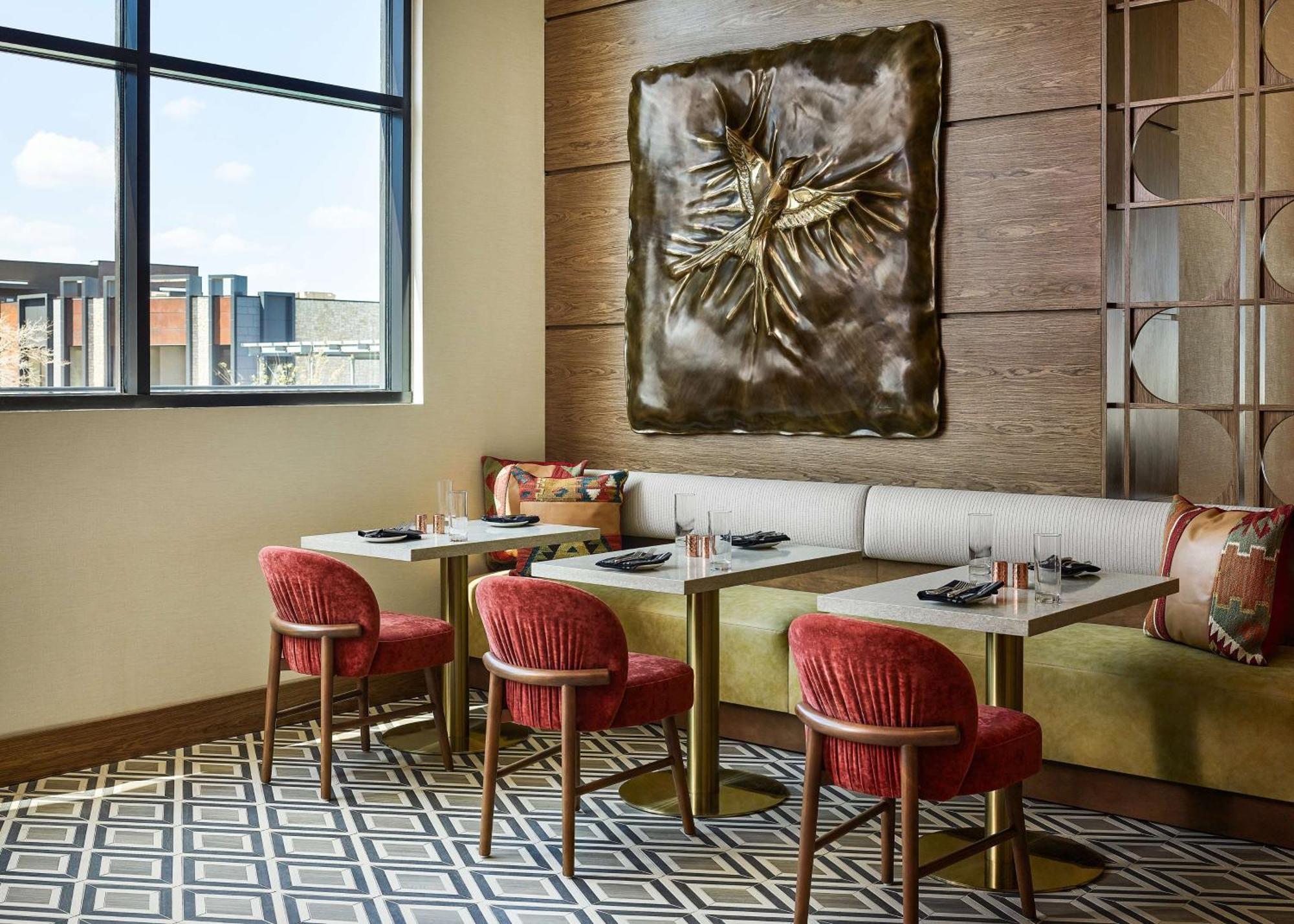 Lively Hotel On Oak Oklahoma City, Tapestry By Hilton 外观 照片