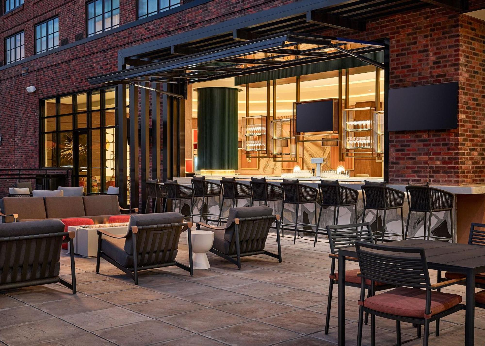 Lively Hotel On Oak Oklahoma City, Tapestry By Hilton 外观 照片