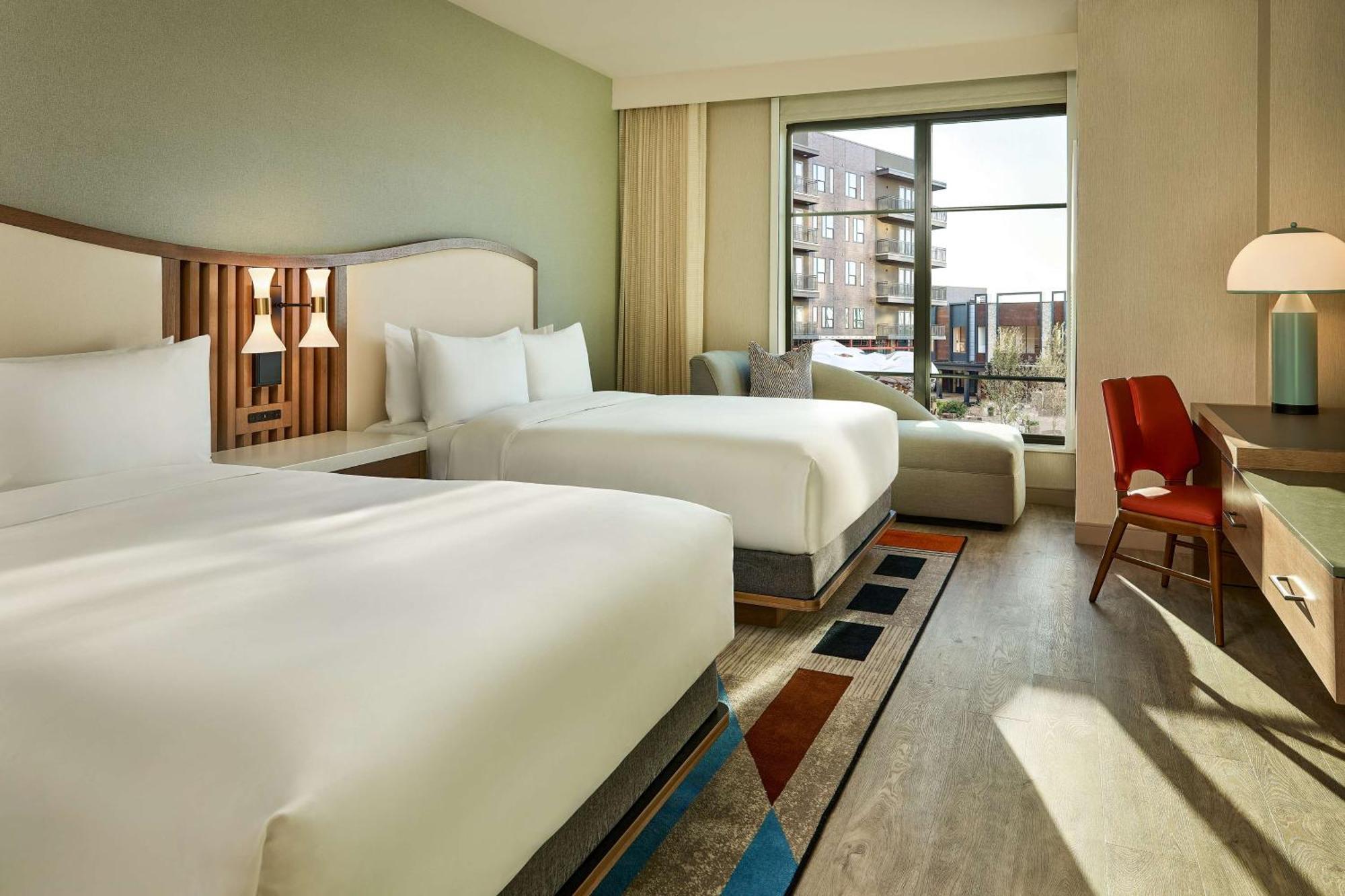 Lively Hotel On Oak Oklahoma City, Tapestry By Hilton 外观 照片